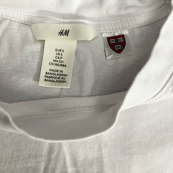 H&M Graphic Tee - Picture 4 of 7